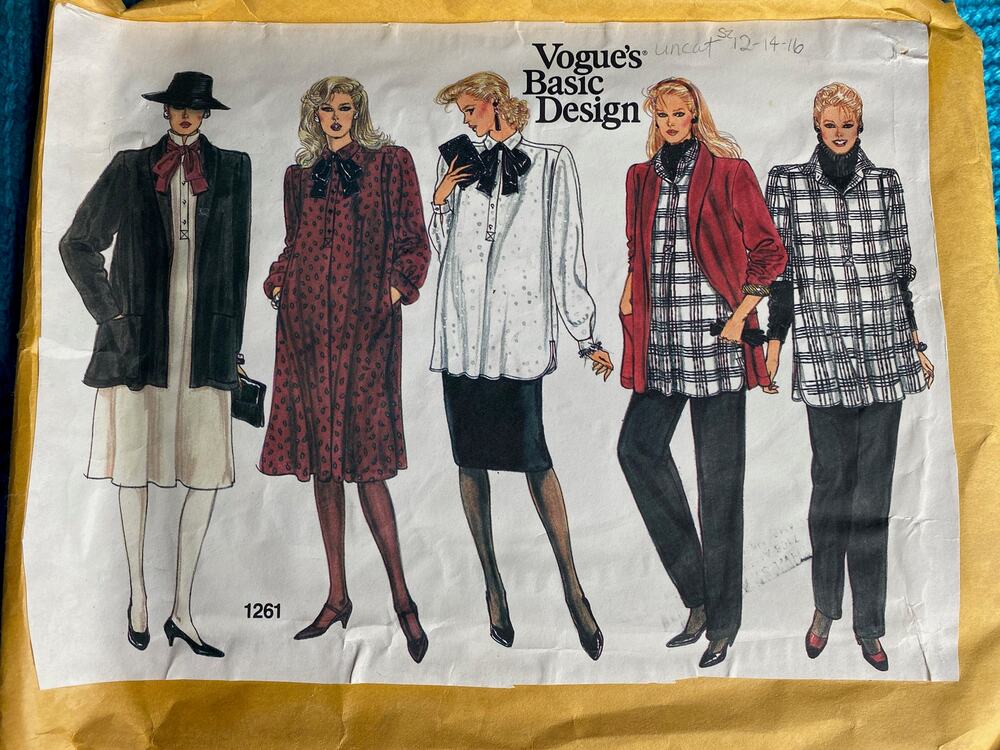 Vogue Pattern 1261 maternity dress skirt pants